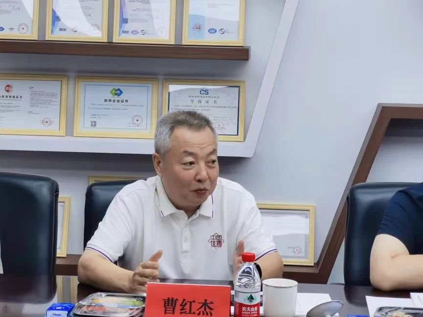 签约仪式-5.jpg 签约仪式-5.jpg